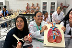 Curso de Fisioterapia do UNICEUSA-FACSAL promove aulas práticas desde os primeiros semestres